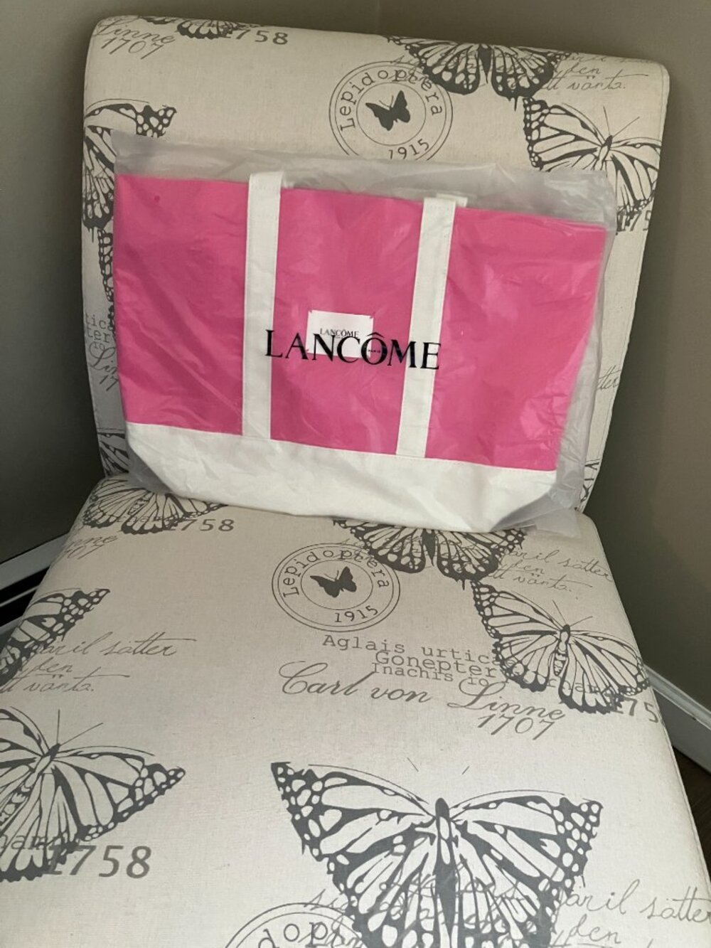 NEW!!!   Lancome Canvas Tote Bag(samples not included) - Picture 2 of 4